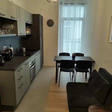 Apartment Boutique Cecilia *